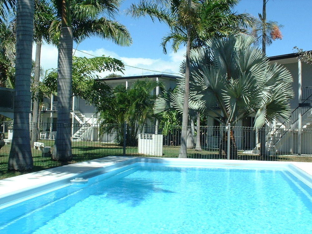 Ocean Breeze Apartments Bowen Exterior foto